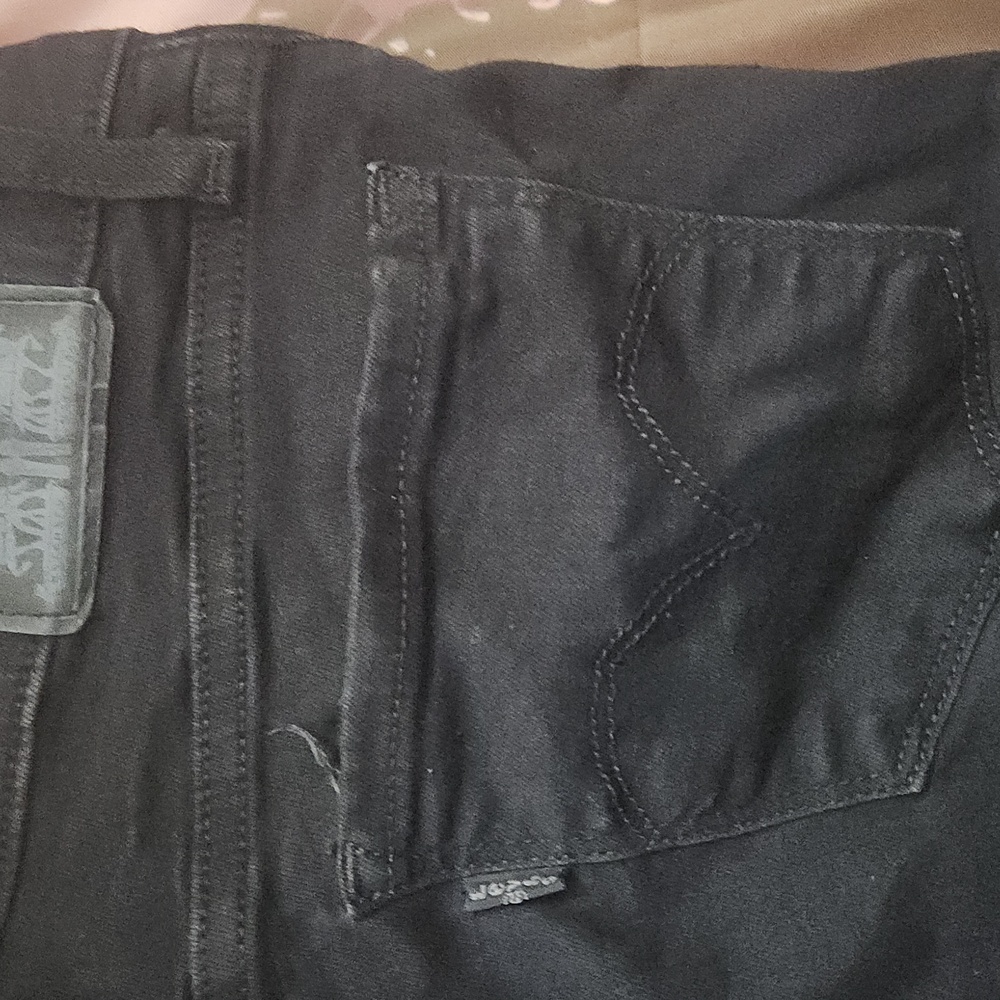 WOMANS LEVIS 311 SHAPING SKINNY JEANS SIZE 28 - Picture 2 of 3